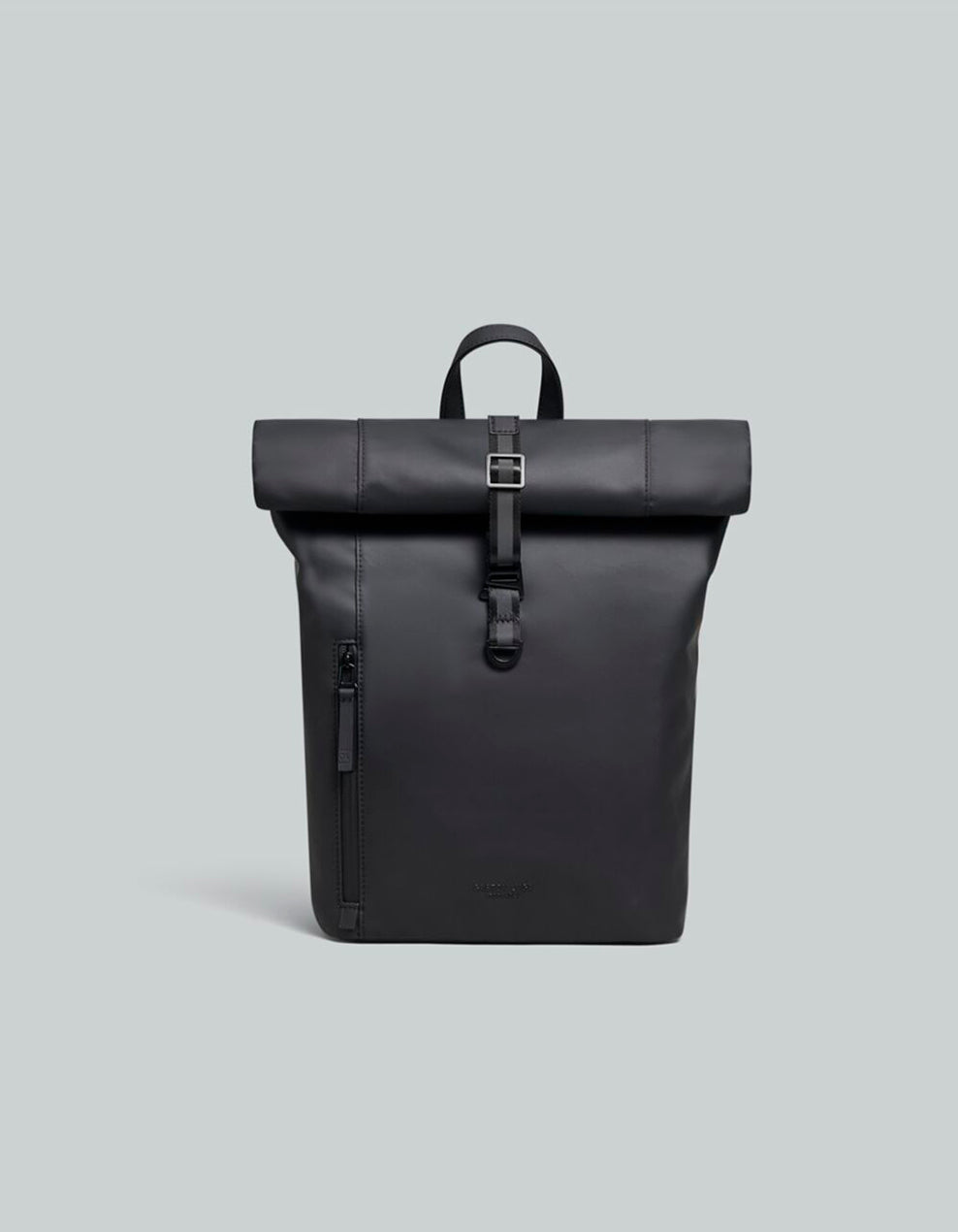 Mochila Rullen Mini Negro, vista frontal con cierre enrollable