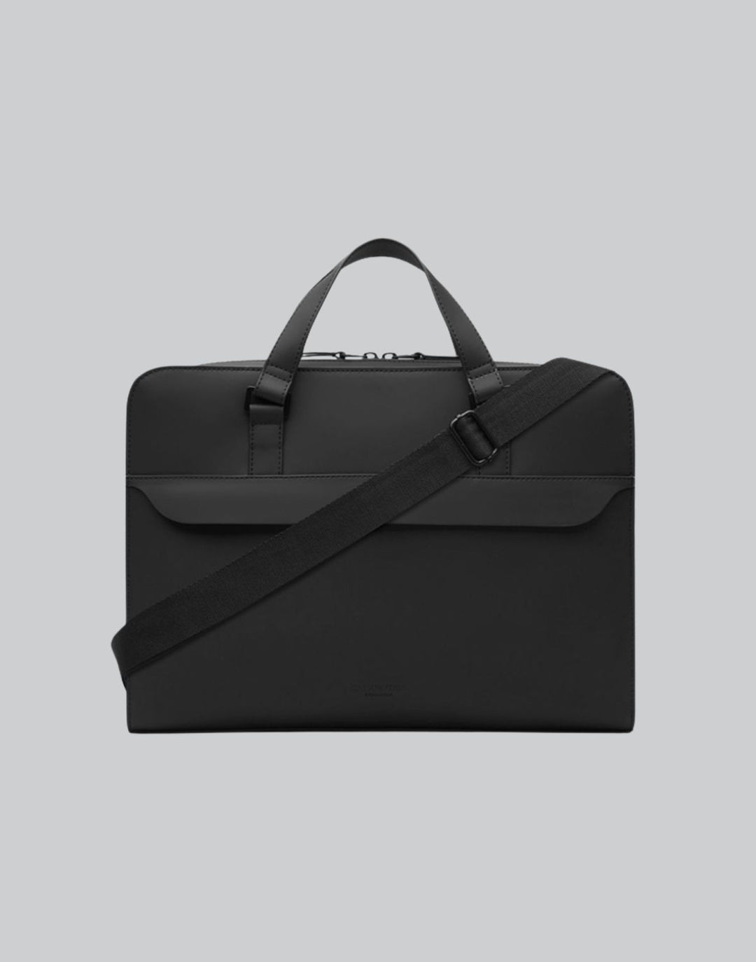 Portafolio Spläsh BPro 14" Negro, vista frontal con asas y correa