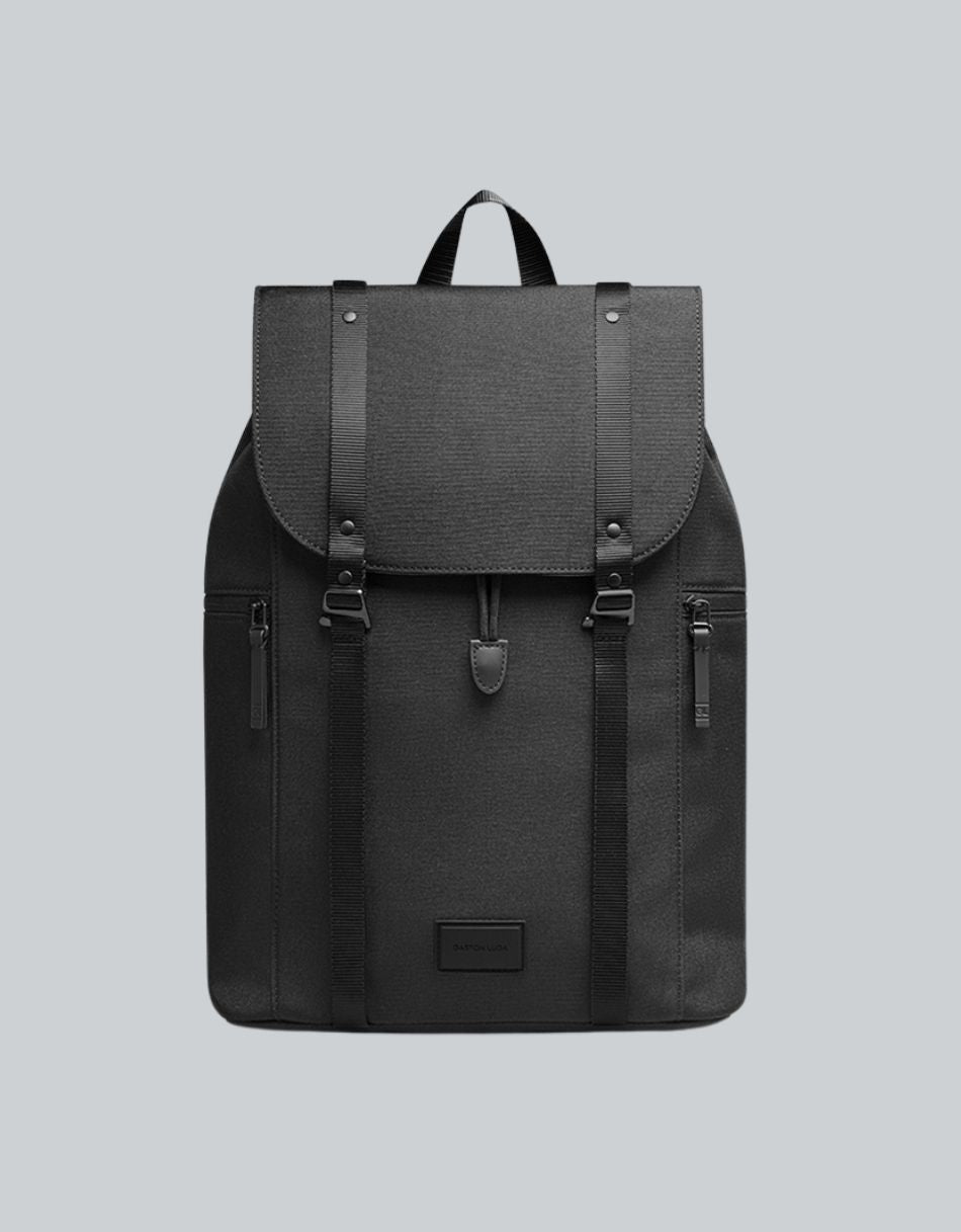 Mochila Spläsh 2.0 16" Weave Negro, vista frontal con solapa y doble correa
